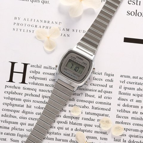 CASIO VINTAGE LA670WA-7D DAMEUR (ZD597a) + ÆSKE CASIO VINTAGE LA670WA-7D DAMEUR (ZD597a) + ÆSKE
