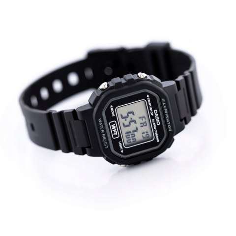 CASIO LA-20WH-1AEF + ÆSKE BØRNEUR CASIO LA-20WH-1AEF + ÆSKE BØRNEUR