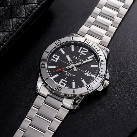 ZEGAREK MĘSKI CASIO MTP-VD01D-1BV + BOX ZEGAREK MĘSKI CASIO MTP-VD01D-1BV + BOX