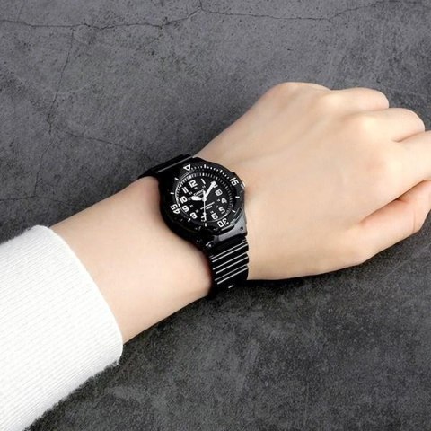 CASIO LRW-200H 1BV (zd557b) + KASSE DAMEUR CASIO LRW-200H 1BV (zd557b) + KASSE DAMEUR