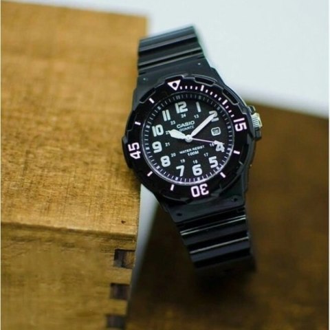CASIO LRW-200H 1BV (zd557b) + KASSE DAMEUR CASIO LRW-200H 1BV (zd557b) + KASSE DAMEUR