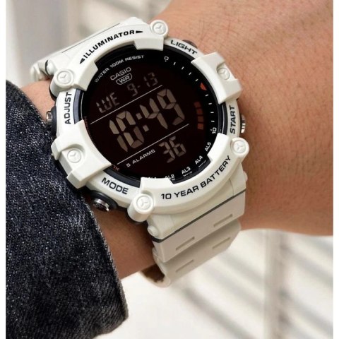 ZEGAREK MĘSKI CASIO AE-1500WH-8B2 WR100 + BOX ZEGAREK MĘSKI CASIO AE-1500WH-8B2 WR100 + BOX