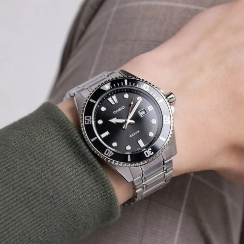 Casio MDV-107D-1A1 + BOX Herreur Casio MDV-107D-1A1 + BOX Herreur