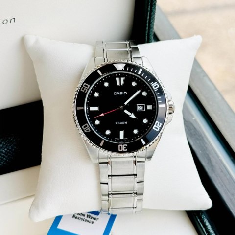 Casio MDV-107D-1A1 + BOX Herreur Casio MDV-107D-1A1 + BOX Herreur
